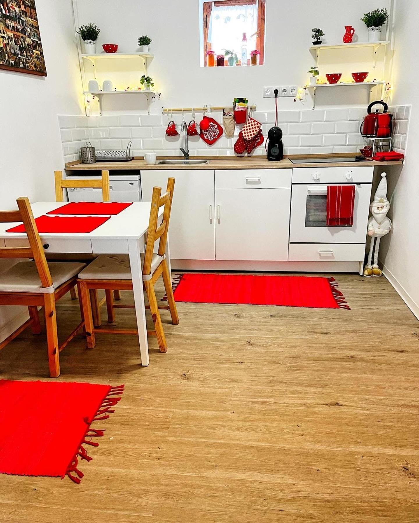 Poettyoesotthon Vendeghaz Apartment Tiszababolna Luaran gambar